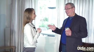 Дед трахает молодую